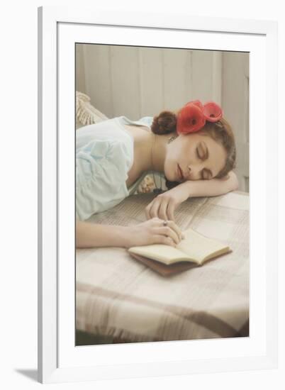 Summer Dreaming-Michalina Wozniak-Framed Photographic Print