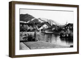 Sun Valley, Idaho - Village Square Scene-Lantern Press-Framed Art Print