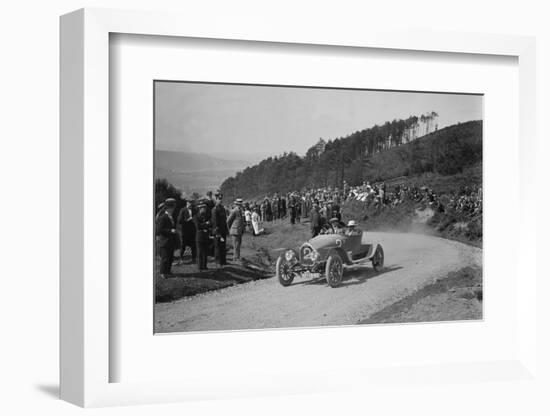 Sunbeam competing in the South Wales Auto Club Caerphilly Hillclimb, Wales, pre 1915-Bill Brunell-Framed Photographic Print