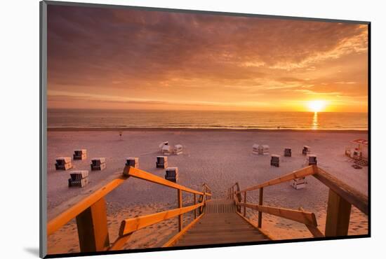 Sundown at Beach, Sylt Island, Northern Frisia, Schleswig-Holstein, Germany-Sabine Lubenow-Mounted Photographic Print