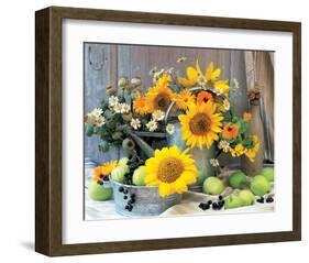 Sunflower Arrangement I-null-Framed Art Print