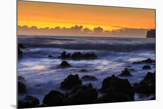 Sunrise at Laupahoehoe Beach Park, Hamakua Coast, Big Island, Hawaii-Stuart Westmorland-Mounted Photographic Print