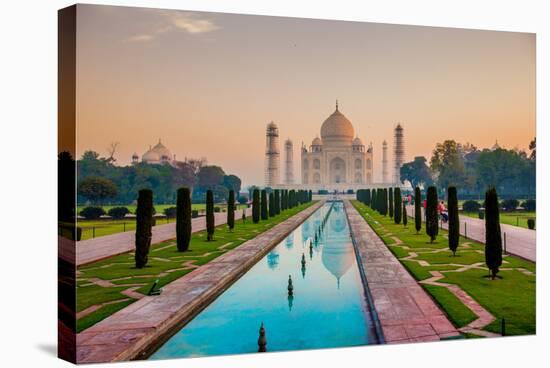 Sunrise at the Taj Mahal, UNESCO World Heritage Site, Agra, Uttar Pradesh, India, Asia-Laura Grier-Stretched Canvas