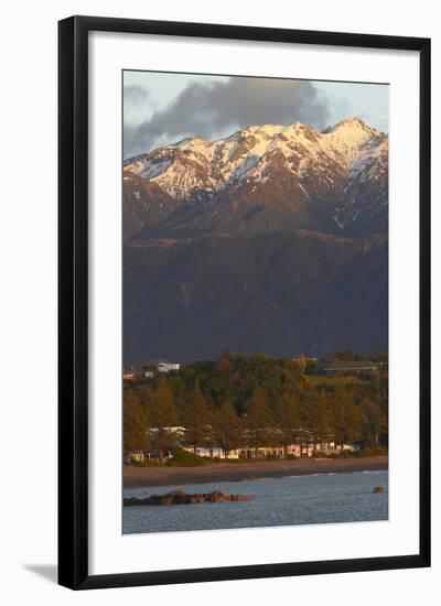 Sunrise on Kaikoura and Kaikoura Ranges, South Island, New Zealand-David Wall-Framed Photographic Print