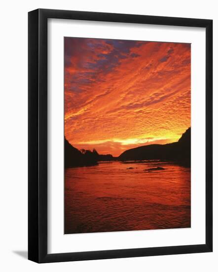 Sunrise on the Potomac River, Loundon County, Virginia, USA-Charles Gurche-Framed Photographic Print