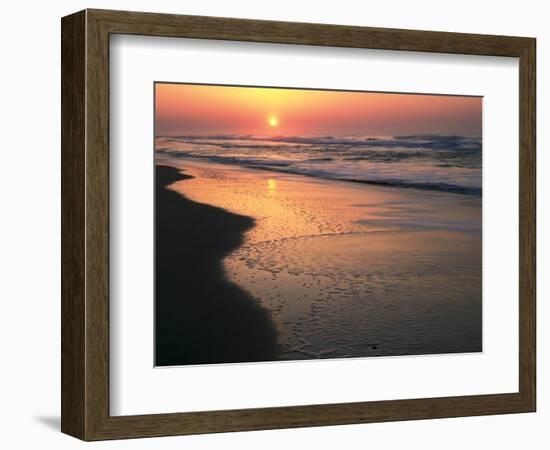 Sunrise over Outer Banks, Cape Hatteras National Seashore, North Carolina, USA-Scott T^ Smith-Framed Photographic Print