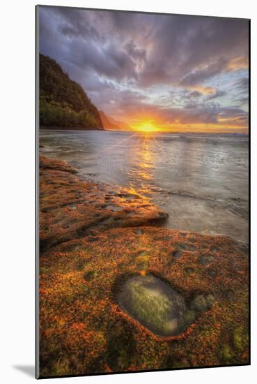 Sunset at Ke'e Beach, Na Pali Coast, Kauai Hawaii-Vincent James-Mounted Photographic Print