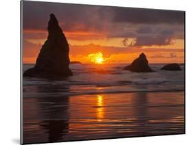 Sunset, Bandon Beach, Oregon, USA-Cathy & Gordon Illg-Mounted Premium Photographic Print