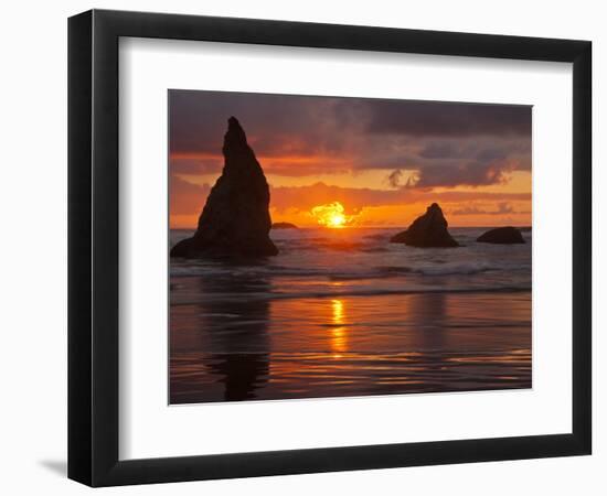 Sunset, Bandon Beach, Oregon, USA-Cathy & Gordon Illg-Framed Photographic Print