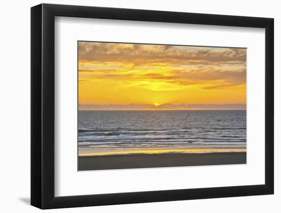 Sunset, Heceta Beach, Oregon Coast, Pacific Ocean, Oregon, USA.-Michel Hersen-Framed Photographic Print