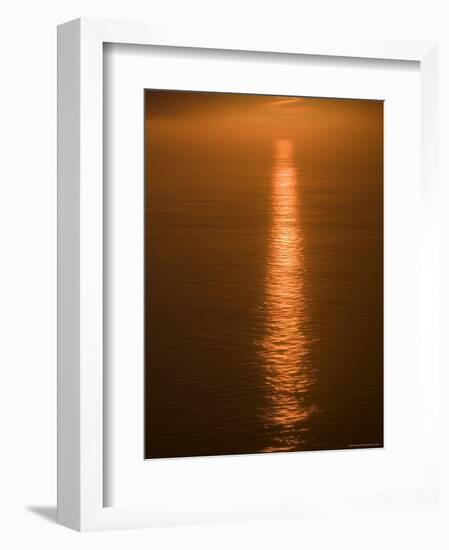 Sunset Just off the Coast of Oahu, Hawaii, United States of America, Pacificnorth America-Ethel Davies-Framed Photographic Print