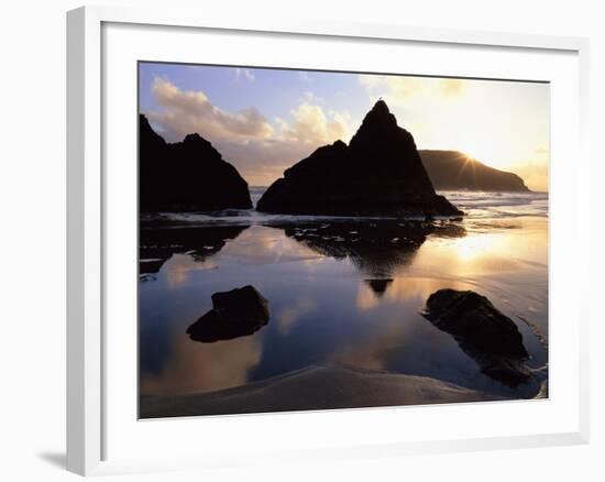 Sunset on the Oregon Coast at Harris Beach State Park, Oregon, USA-Jerry Ginsberg-Framed Photographic Print