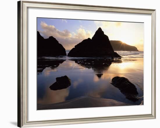 Sunset on the Oregon Coast at Harris Beach State Park, Oregon, USA-Jerry Ginsberg-Framed Photographic Print