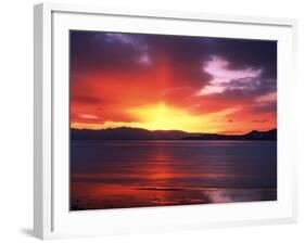 Sunset over Farmington Bay, Utah, USA-Scott T. Smith-Framed Photographic Print