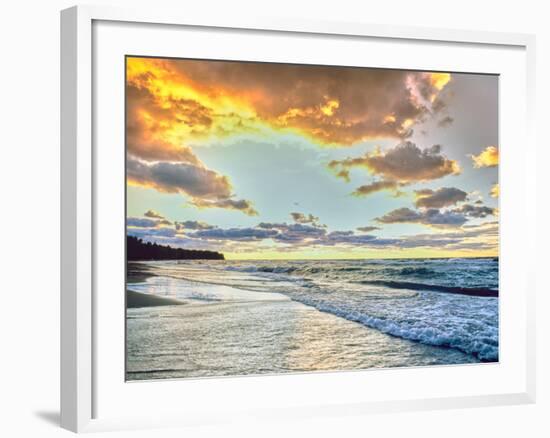 Sunset over Lake Superior, Keweenaw Peninsula, Upper Peninsula, Alger County, Michigan, USA-null-Framed Photographic Print