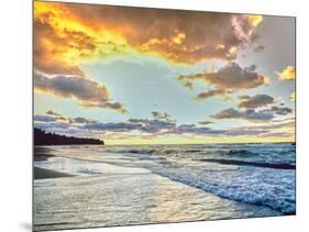 Sunset over Lake Superior, Keweenaw Peninsula, Upper Peninsula, Alger County, Michigan, USA-null-Mounted Photographic Print
