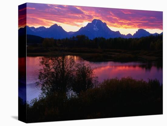 Sunset Over Snake River, Oxbow Bend, Grand Teton National Park, USA-Carol Polich-Stretched Canvas