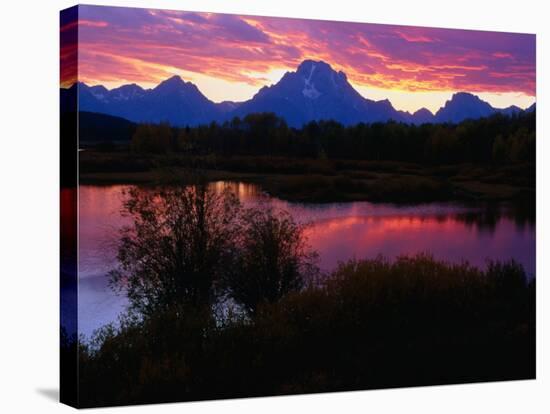 Sunset Over Snake River, Oxbow Bend, Grand Teton National Park, USA-Carol Polich-Stretched Canvas