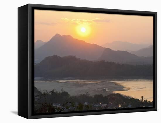 Sunset over the Mekong River from Wat Phousi, Luang Prabang, Laos, Indochina, Southeast Asia, Asia-Matthew Williams-Ellis-Framed Stretched Canvas