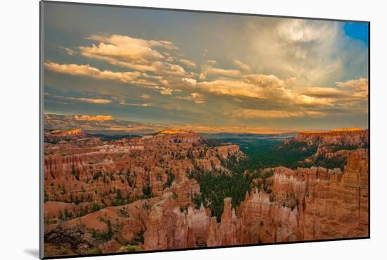 Sunset Point View, Bryce Canyon National Park, Utah, Wasatch Limestone Pinnacles-Tom Till-Mounted Photographic Print