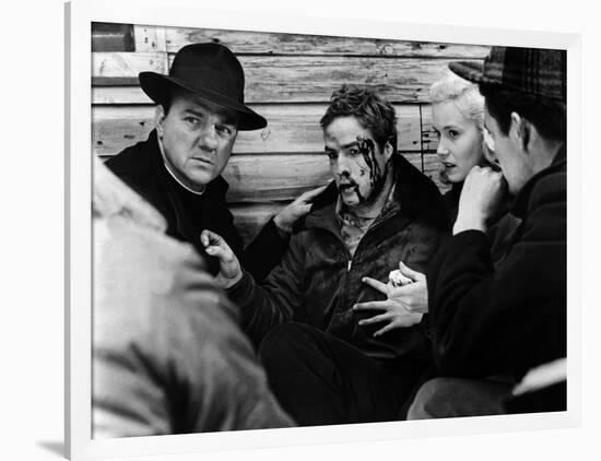 Sur les quais On The Waterfront d' Elia Kazan with Karl Malden, Marlon Brando, Eva Marie Saint, 195-null-Framed Photo