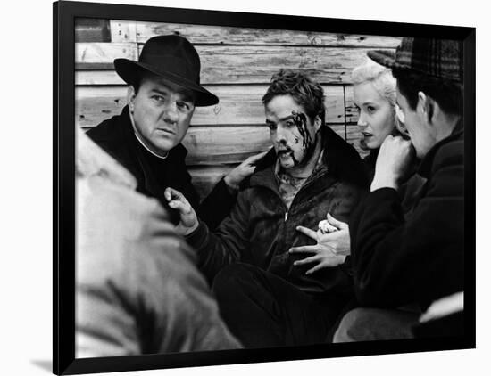 Sur les quais On The Waterfront d' Elia Kazan with Karl Malden, Marlon Brando, Eva Marie Saint, 195-null-Framed Photo