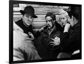 Sur les quais On The Waterfront d' Elia Kazan with Karl Malden, Marlon Brando, Eva Marie Saint, 195-null-Framed Photo