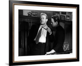 Sur les quais On The Waterfront d' Elia Kazan with Lee J. Cobb and Marlon Brando., 1954 (b/w photo)-null-Framed Photo