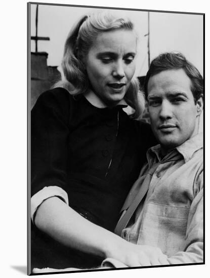 Sur les quais On The Waterfront d' EliaKazan with Eva Marie Saint and Marlon Brando, 1954 Oscar, 19-null-Mounted Photo