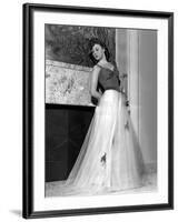 Susan Hayward (1918 - 1975) actrice americaine (b/w photo)-null-Framed Photo