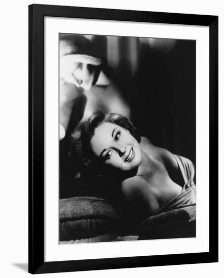 Susan Hayward (1918 - 1975) actrice americaine (b/w photo)-null-Framed Photo