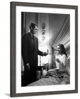 Suspicion, Cary Grant, Joan Fontaine, 1941-null-Framed Photo