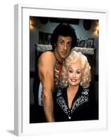 Sylvester Stallone and Dolly Parton RHINESTONE, 1984 directed by BOB CLARK (photo)-null-Framed Photo