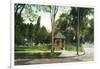 Syracuse, New York - Scenic View in Walnut Park-Lantern Press-Framed Art Print