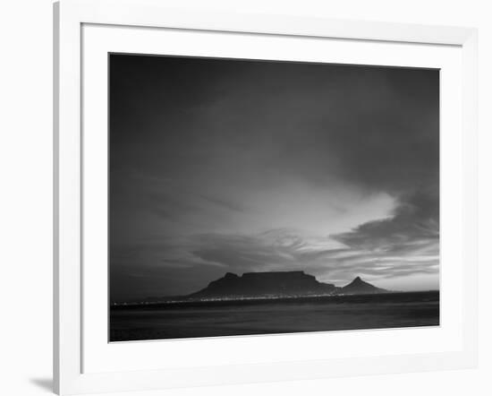 Table Mountain, Sunset, Cape Town, South Africa-Steve Vidler-Framed Photographic Print