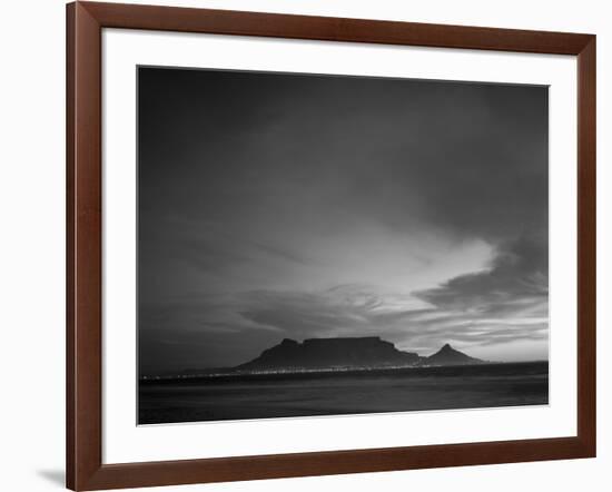 Table Mountain, Sunset, Cape Town, South Africa-Steve Vidler-Framed Photographic Print