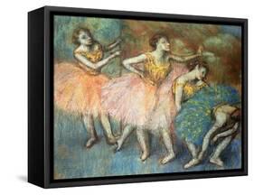 Tänzerinnen in grün und gelb (Danseuses Vertes et Jaunes). Um 1903-Edgar Degas-Framed Stretched Canvas