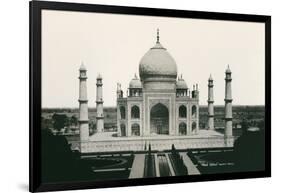 Taj Mahal, Agra, India-null-Framed Art Print