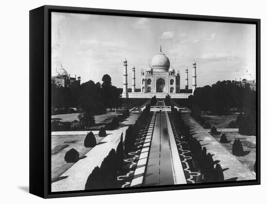 Taj Mahal, Agra, Uttar Pradesh, India, Late 19th or Early 20th Century-null-Framed Stretched Canvas