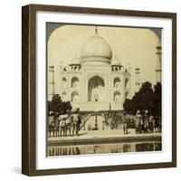 Taj Mahal, Agra, Uttar Pradesh, India-Underwood & Underwood-Framed Photographic Print