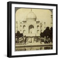 Taj Mahal, Agra, Uttar Pradesh, India-Underwood & Underwood-Framed Photographic Print