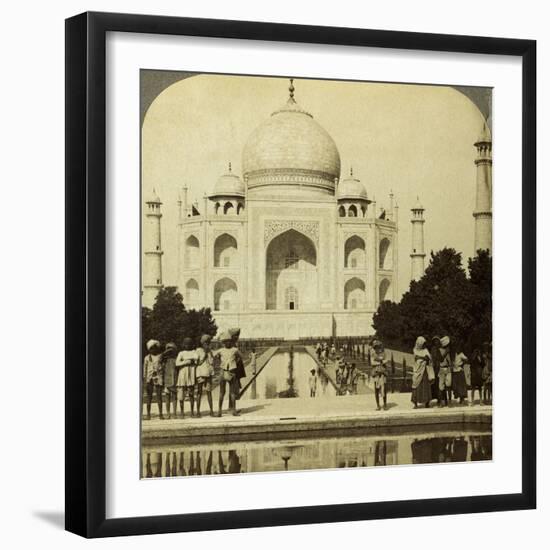 Taj Mahal, Agra, Uttar Pradesh, India-Underwood & Underwood-Framed Photographic Print