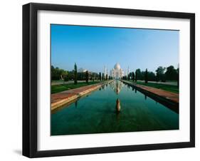 Taj Mahal, Uttar Pradesh, India-Dee Ann Pederson-Framed Premium Photographic Print