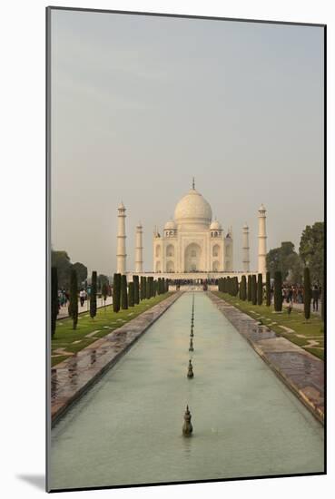 Taj Mahal-Karyn Millet-Mounted Photographic Print
