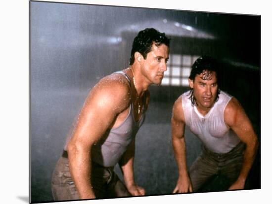 TANGO & CASH, 1989 directed by ANDREY KONCHALOVSKIY Sylvester Stallone and Kurt Russell (photo)-null-Mounted Photo