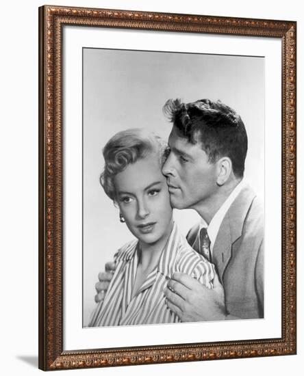 Tant qu'il y aura des hommes From Here to Eternity by FredZinnemann with Burt Lancaster and Deborah-null-Framed Photo