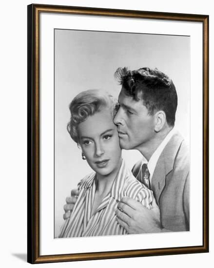 Tant qu'il y aura des hommes From Here to Eternity by FredZinnemann with Burt Lancaster and Deborah-null-Framed Photo