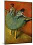 Tanzerinnen an der Stange Ballerina-Edgar Degas-Mounted Art Print