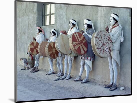 Tarahumaras Indians, Norogachi, Sierra Madre, Mexico-Robert Cundy-Mounted Photographic Print