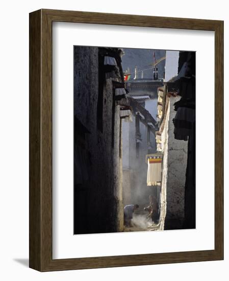 Tashilhunpo Monastery, Shigatse, Tibet-Hanan Isachar-Framed Photographic Print